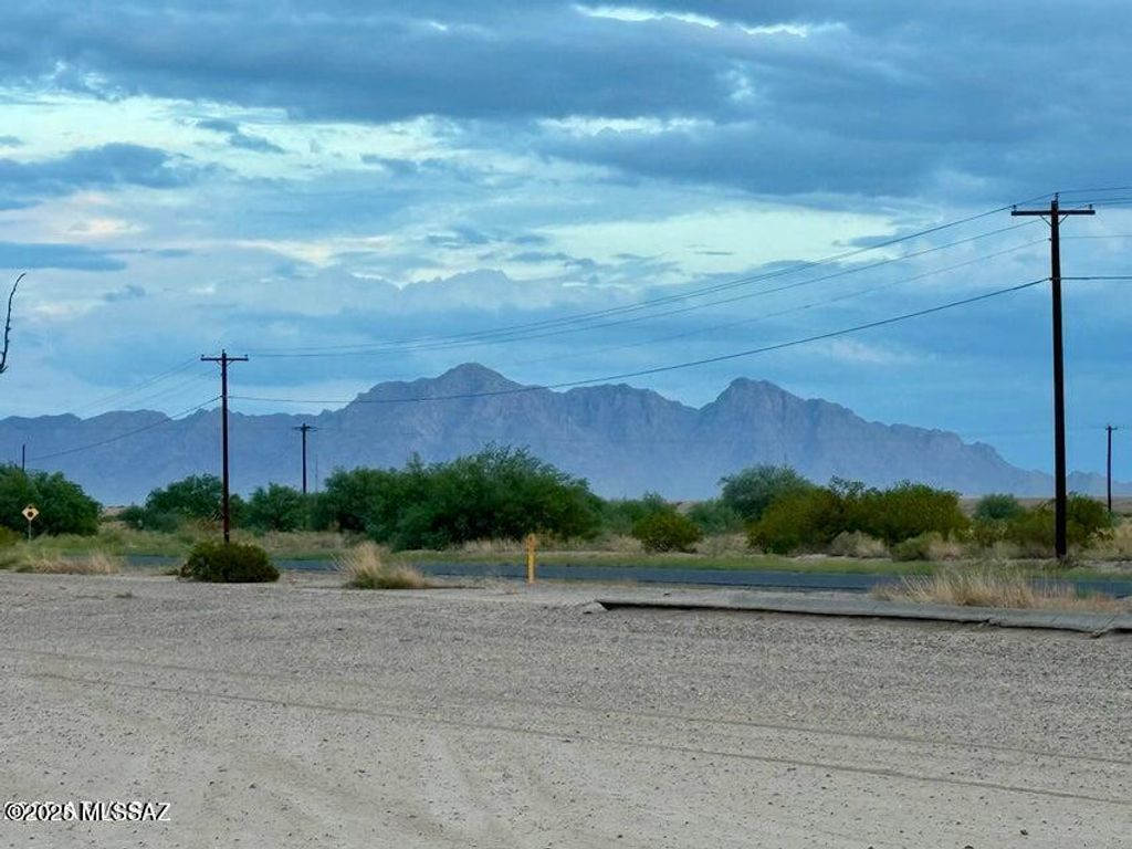 3010 N Parkview Drive, Eloy, AZ 85131