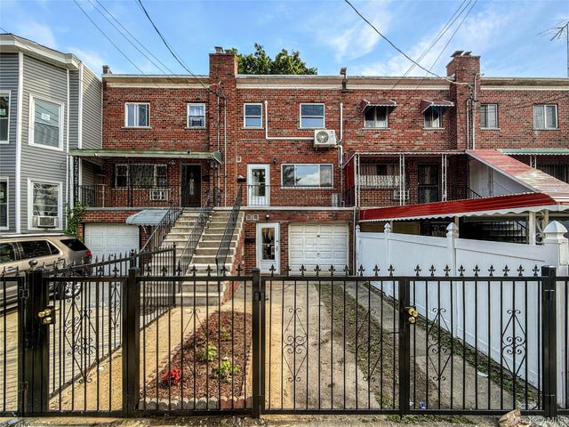 806 E 227th Street, Bronx, NY 10466
