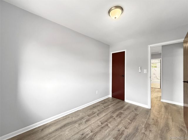 806 E 227th Street, Bronx, NY 10466