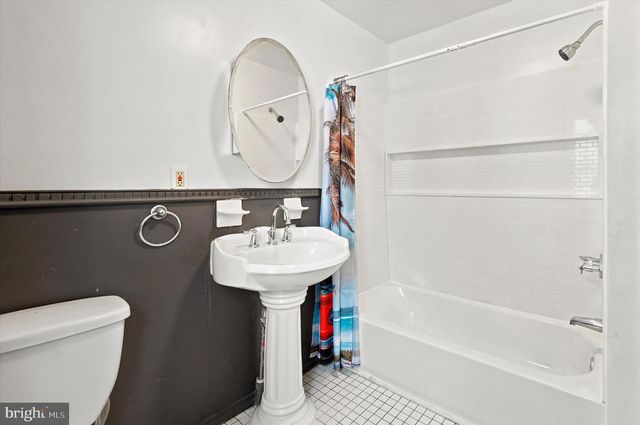 102 E HUNTINGDON ST, Philadelphia, PA 19125