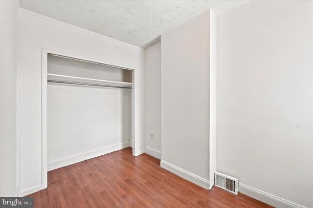 102 E HUNTINGDON ST, Philadelphia, PA 19125