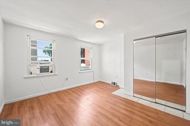 102 E HUNTINGDON ST, Philadelphia, PA 19125