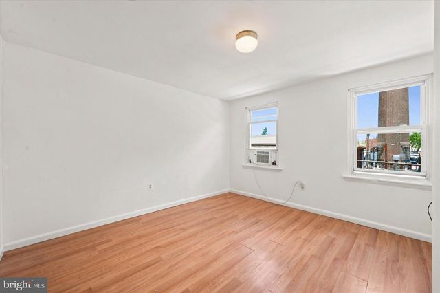 102 E HUNTINGDON ST, Philadelphia, PA 19125