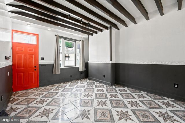 102 E HUNTINGDON ST, Philadelphia, PA 19125