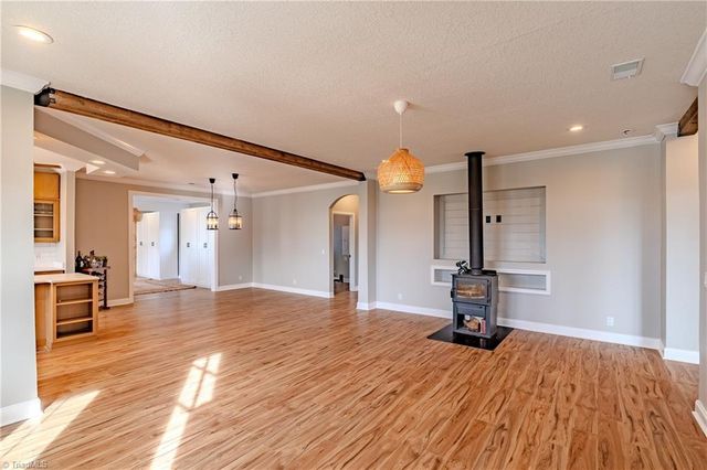 1009 Ray Loop Road, Westfield, NC 27053