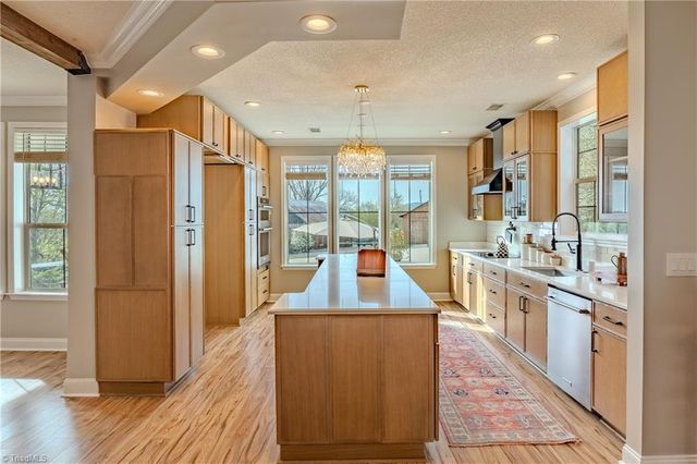 1009 Ray Loop Road, Westfield, NC 27053