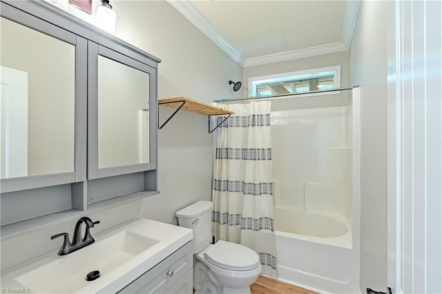 1009 Ray Loop Road, Westfield, NC 27053
