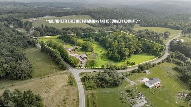 1009 Ray Loop Road, Westfield, NC 27053