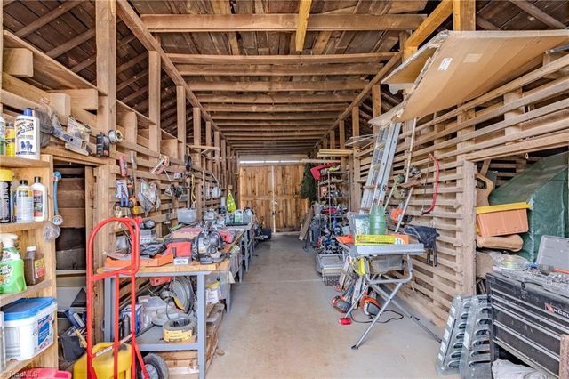 1009 Ray Loop Road, Westfield, NC 27053