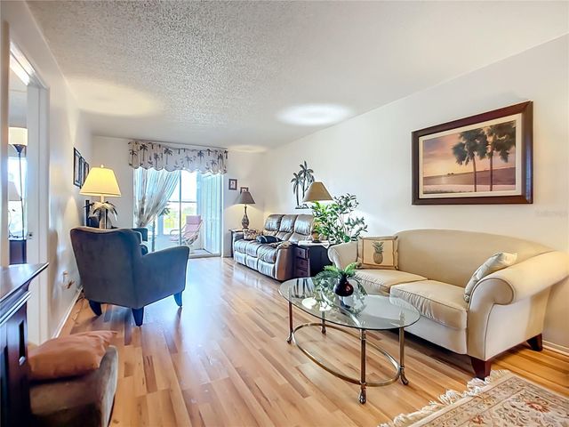 3785 LAKE BAYSHORE DRIVE H-405, Bradenton, FL 34205