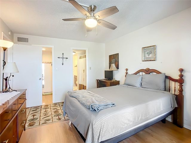 3785 LAKE BAYSHORE DRIVE H-405, Bradenton, FL 34205