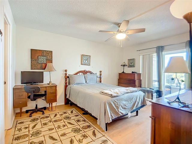 3785 LAKE BAYSHORE DRIVE H-405, Bradenton, FL 34205