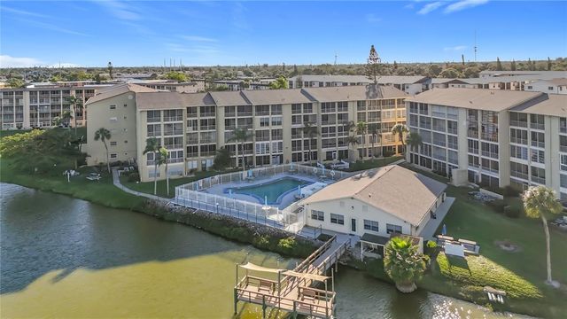 3785 LAKE BAYSHORE DRIVE H-405, Bradenton, FL 34205