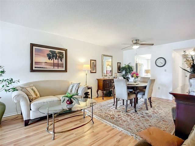 3785 LAKE BAYSHORE DRIVE H-405, Bradenton, FL 34205