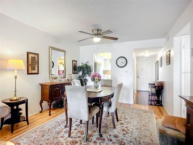 3785 LAKE BAYSHORE DRIVE H-405, Bradenton, FL 34205