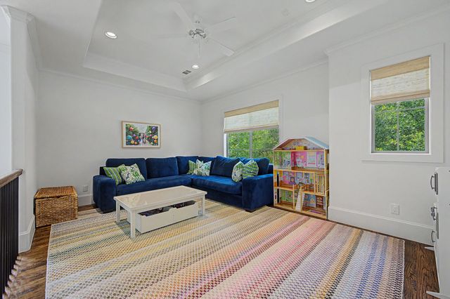 559 Coolair Drive, Dallas, TX 75218