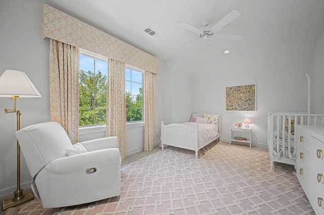 559 Coolair Drive, Dallas, TX 75218