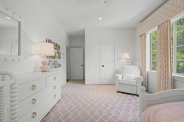 559 Coolair Drive, Dallas, TX 75218