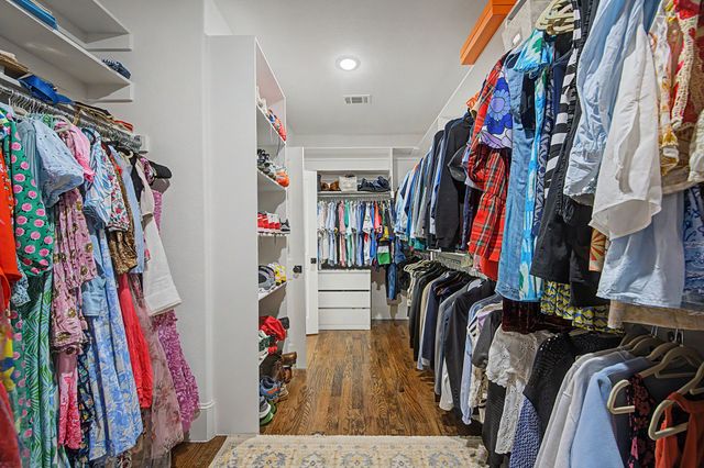559 Coolair Drive, Dallas, TX 75218