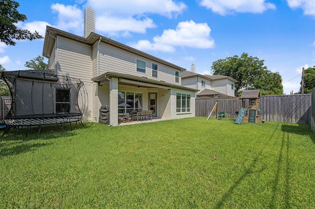 559 Coolair Drive, Dallas, TX 75218