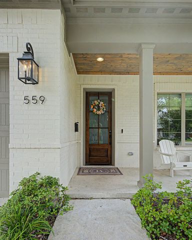 559 Coolair Drive, Dallas, TX 75218