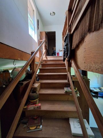 7425 Salmon Creek Road, Garberville, CA 95542