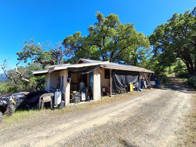 7425 Salmon Creek Road, Garberville, CA 95542