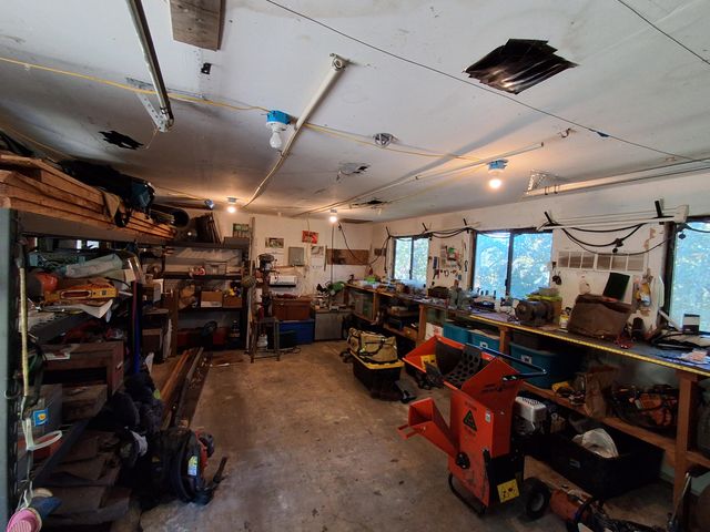 7425 Salmon Creek Road, Garberville, CA 95542