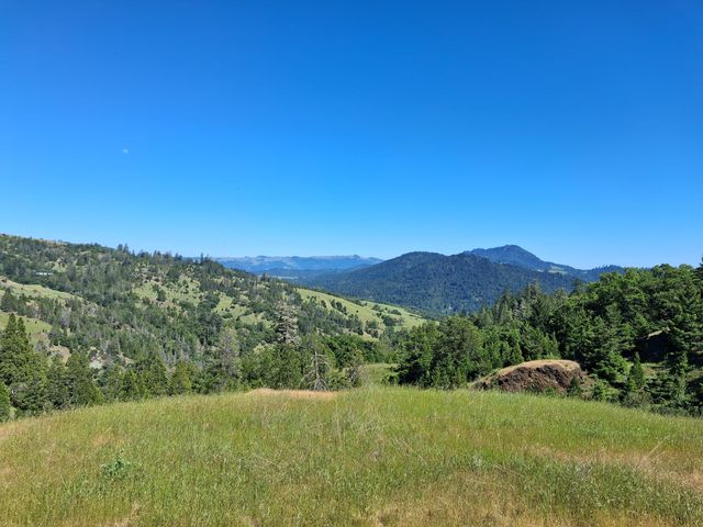 7425 Salmon Creek Road, Garberville, CA 95542