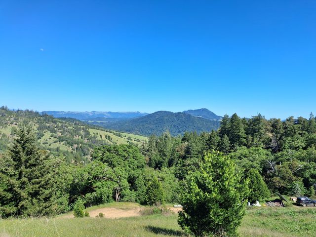 7425 Salmon Creek Road, Garberville, CA 95542