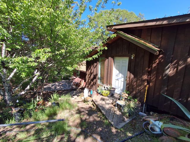 7425 Salmon Creek Road, Garberville, CA 95542