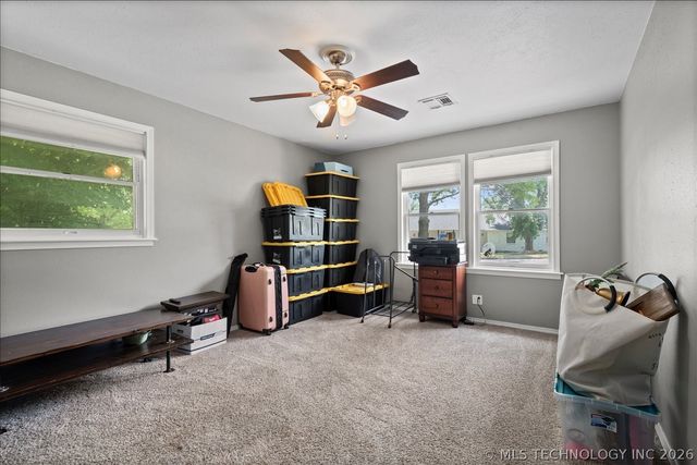 208 SE Quail Ridge Loop, Bartlesville, OK 74006