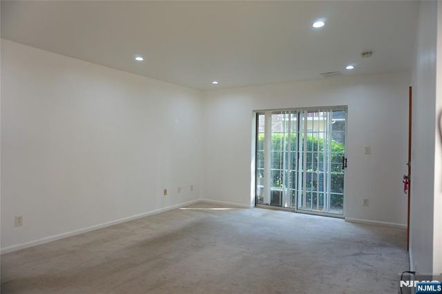 786-802 Summer B2, Newark, NJ 07104