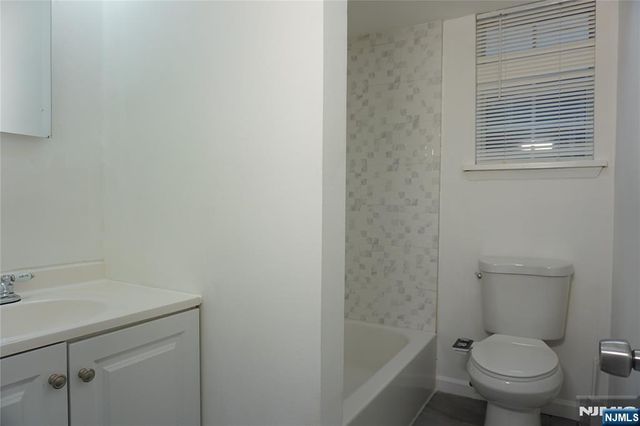 786-802 Summer B2, Newark, NJ 07104