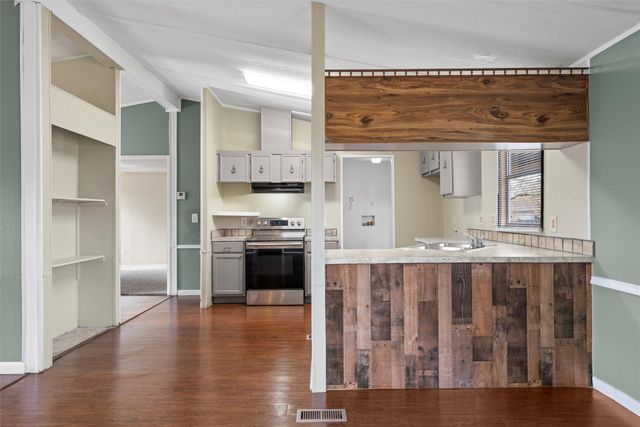 4210 Wheeler Street, Bellmead, TX 76705