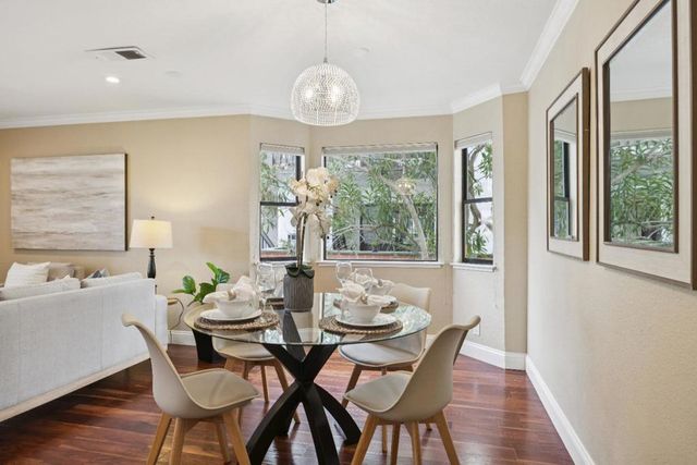 712 SAN CONRADO Terrace 4, Sunnyvale, CA 94085