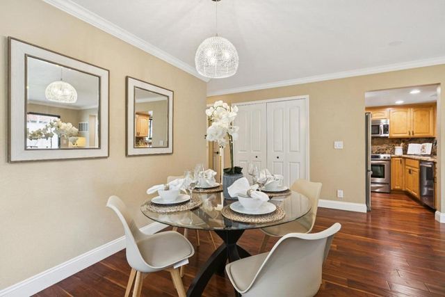 712 SAN CONRADO Terrace 4, Sunnyvale, CA 94085