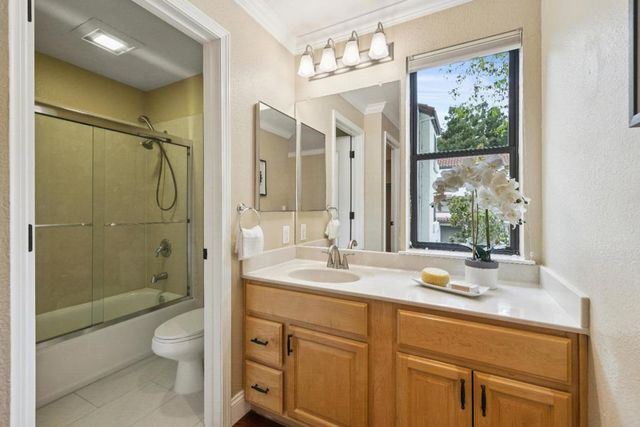 712 SAN CONRADO Terrace 4, Sunnyvale, CA 94085