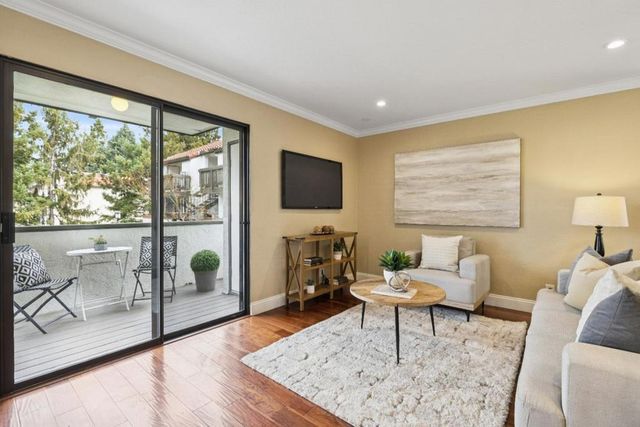 712 SAN CONRADO Terrace 4, Sunnyvale, CA 94085