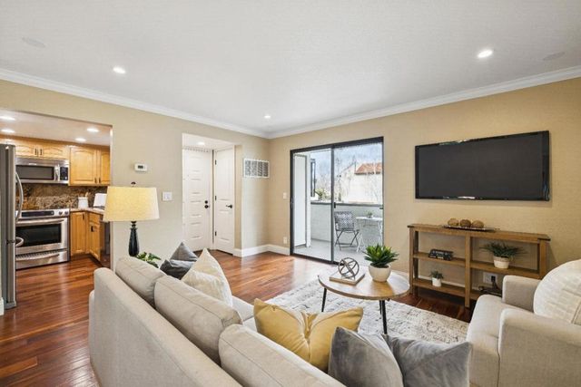 712 SAN CONRADO Terrace 4, Sunnyvale, CA 94085