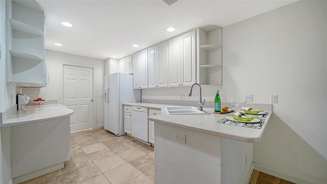 5970 GIARDINO LANE, Sarasota, FL 34232