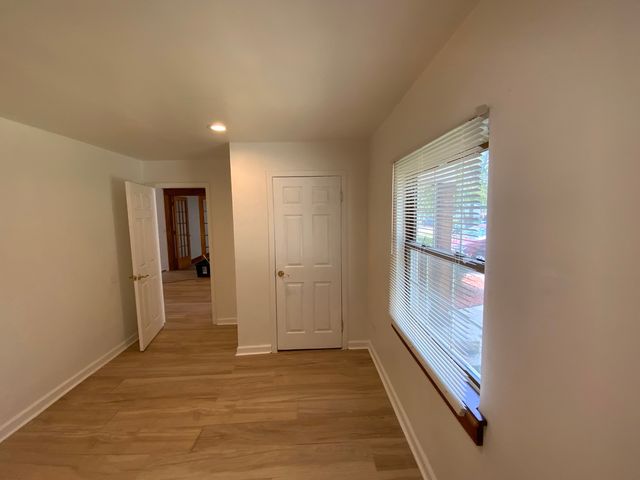1429 Ambassador Lane, Ford Heights, IL 60411