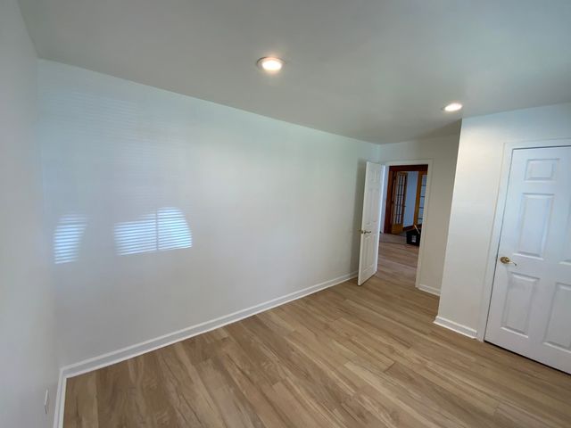 1429 Ambassador Lane, Ford Heights, IL 60411