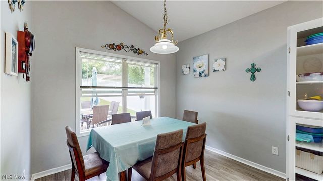 3293 Bath Heights Drive, Cuyahoga Falls, OH 44223