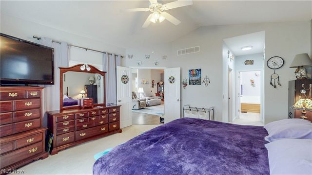 3293 Bath Heights Drive, Cuyahoga Falls, OH 44223