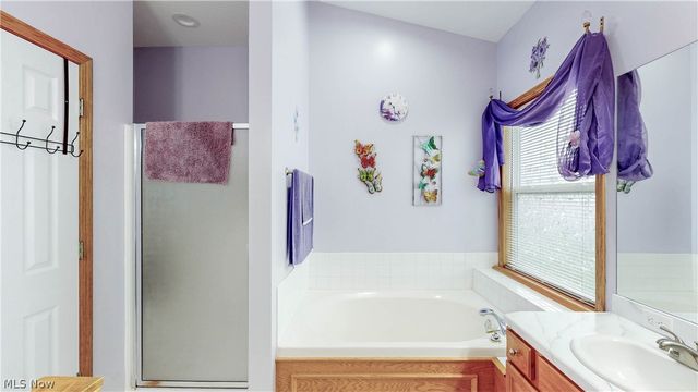 3293 Bath Heights Drive, Cuyahoga Falls, OH 44223