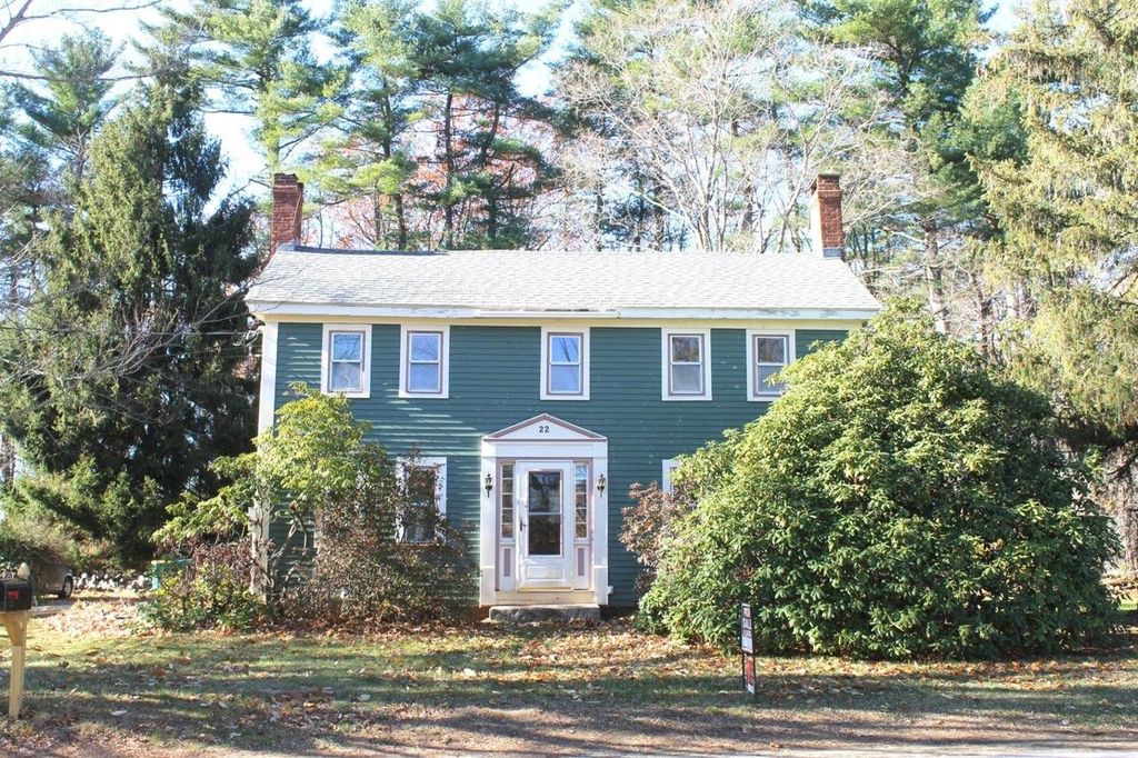 22 Church Street, Kingston, NH 03484