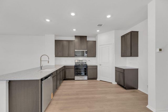 4852 Gragnano DR, Round Rock, TX 78665