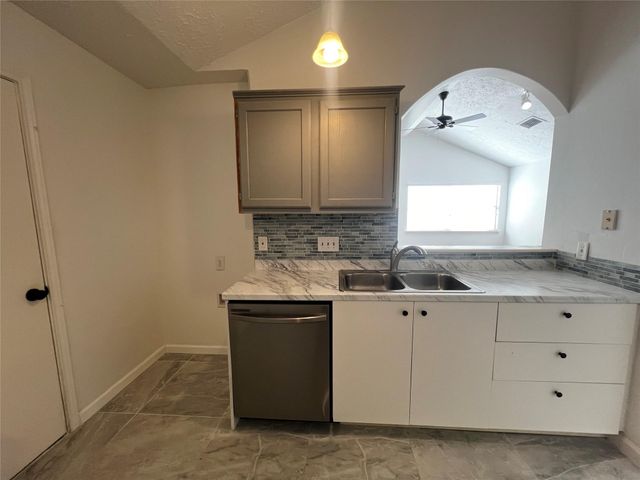 7019 Haven Creek Drive, Cypress, TX 77433