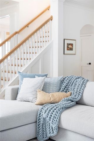 2002 SHAW LANE, Orlando, FL 32814